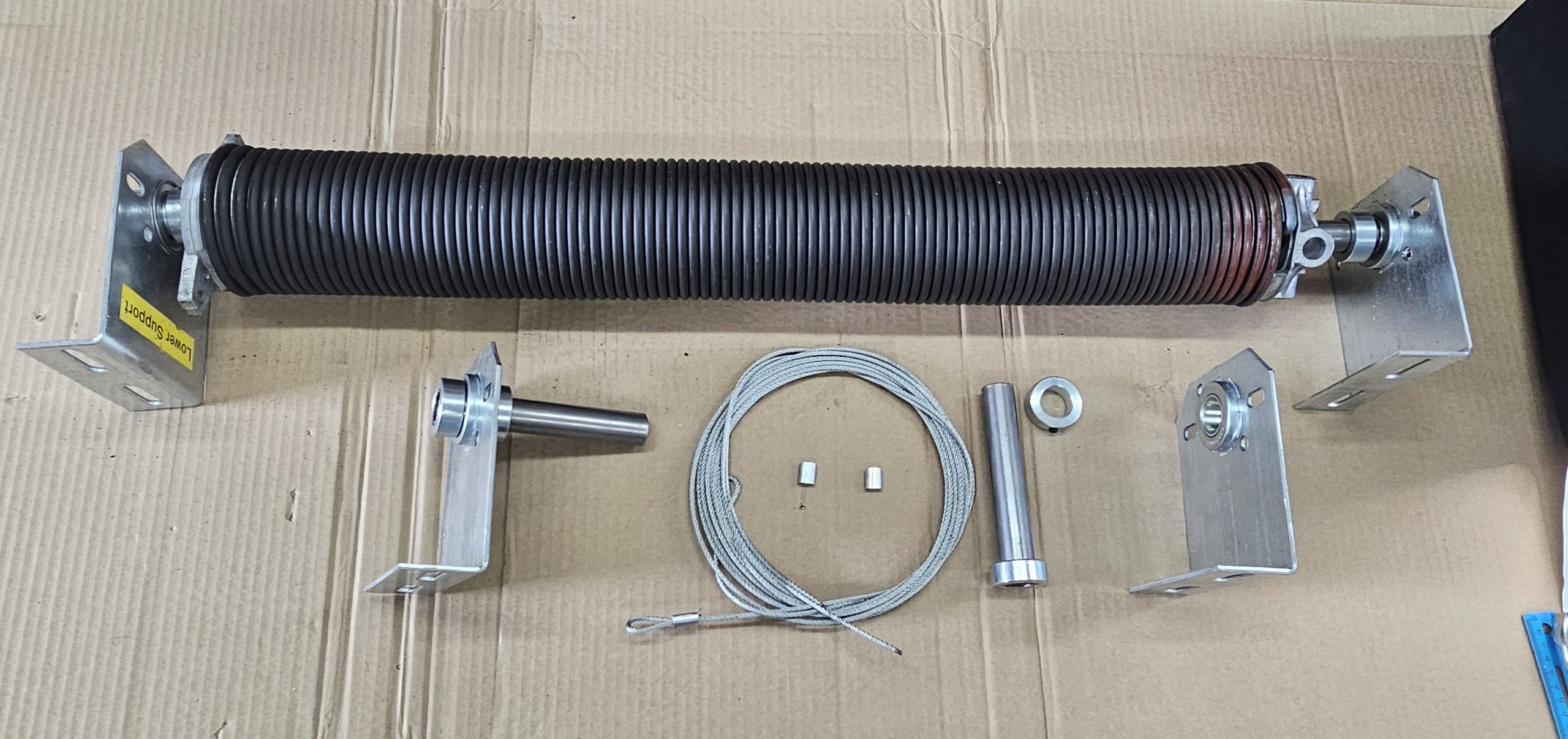 Spring hanging kit Image