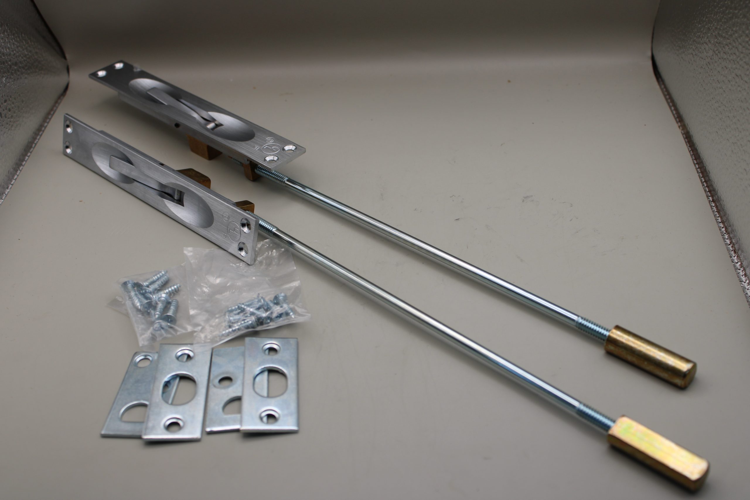 Manual Flushbolt for Metal Doors Image