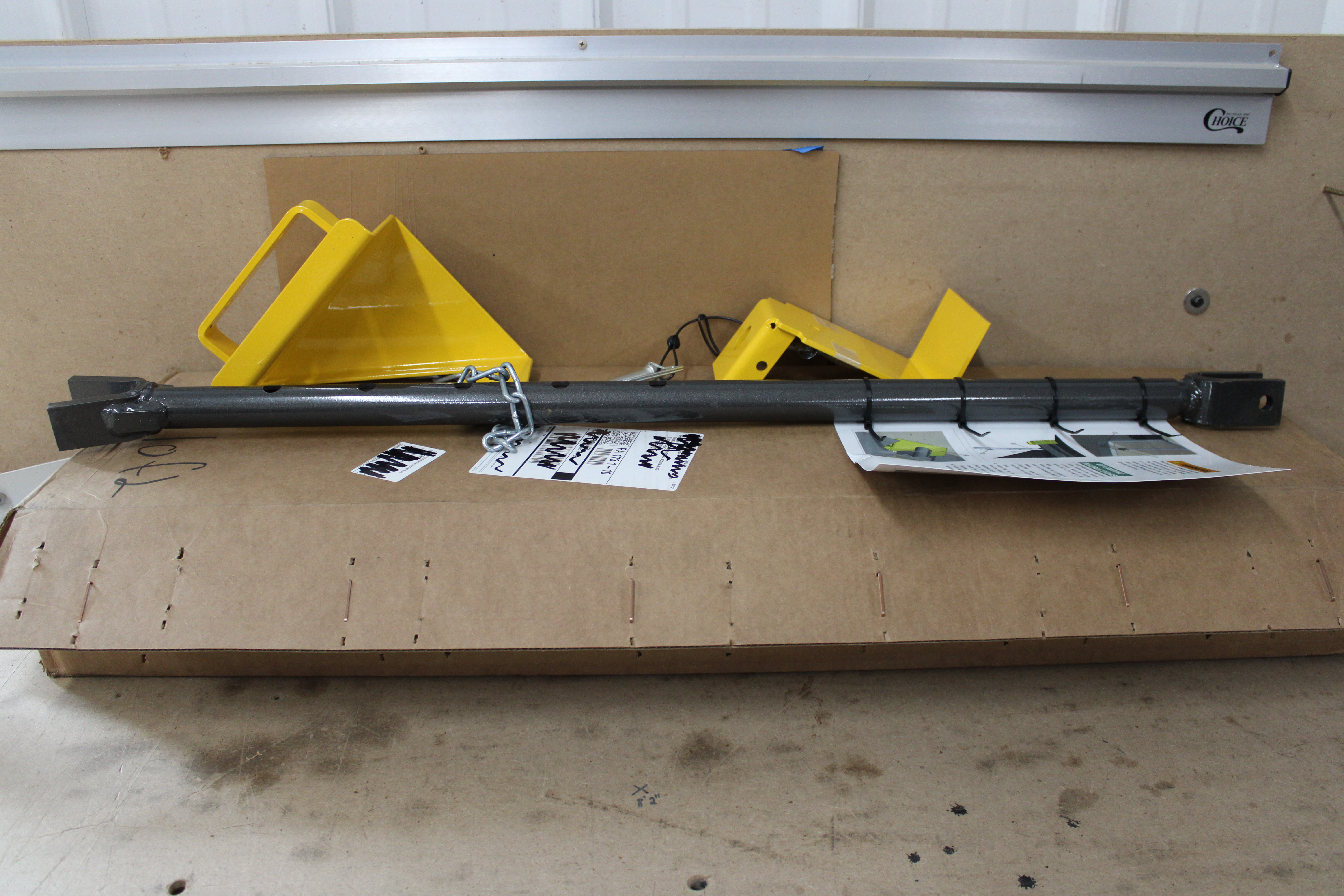 Portable Loading Dock Maintenance Strut Image